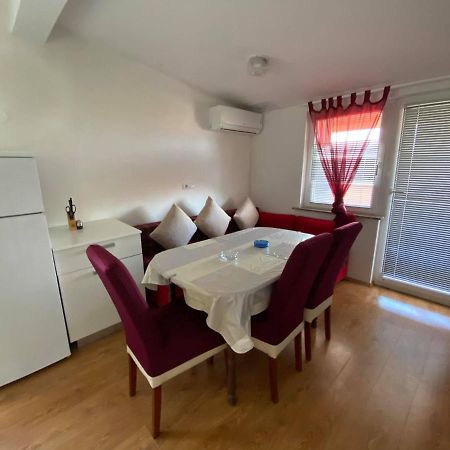 Renic Apartments Nin Luaran gambar